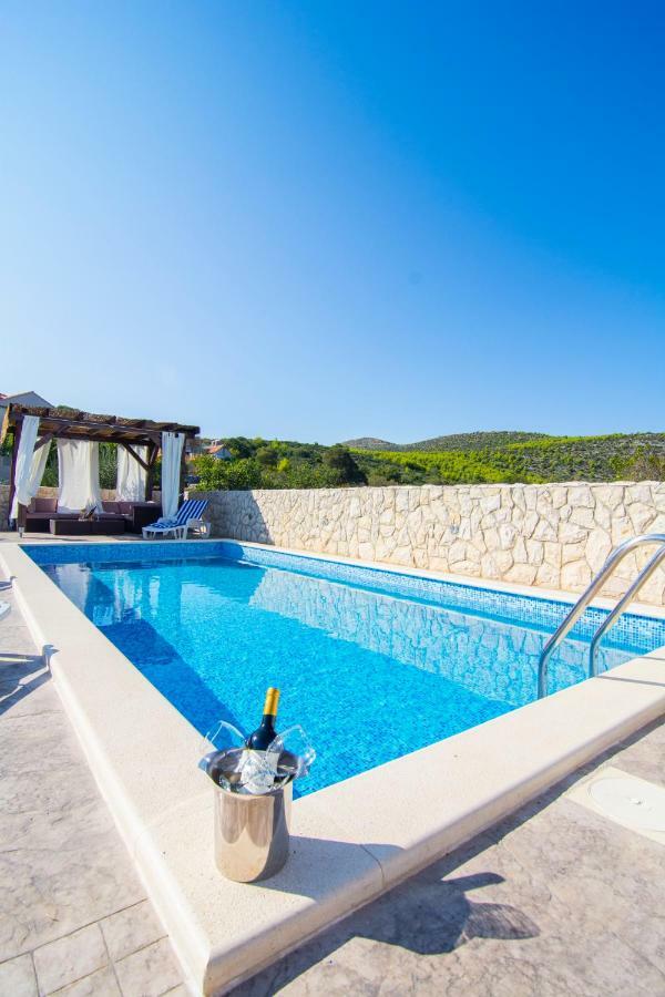 Apartmani Perkovic Gustirna Exteriér fotografie
